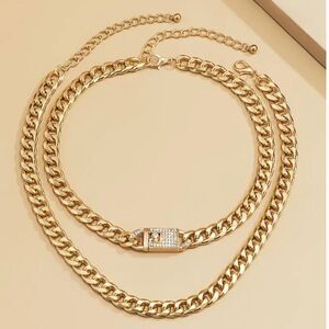 Naked Hanger Chunky chain necklaces with rhinestones, set of 2.